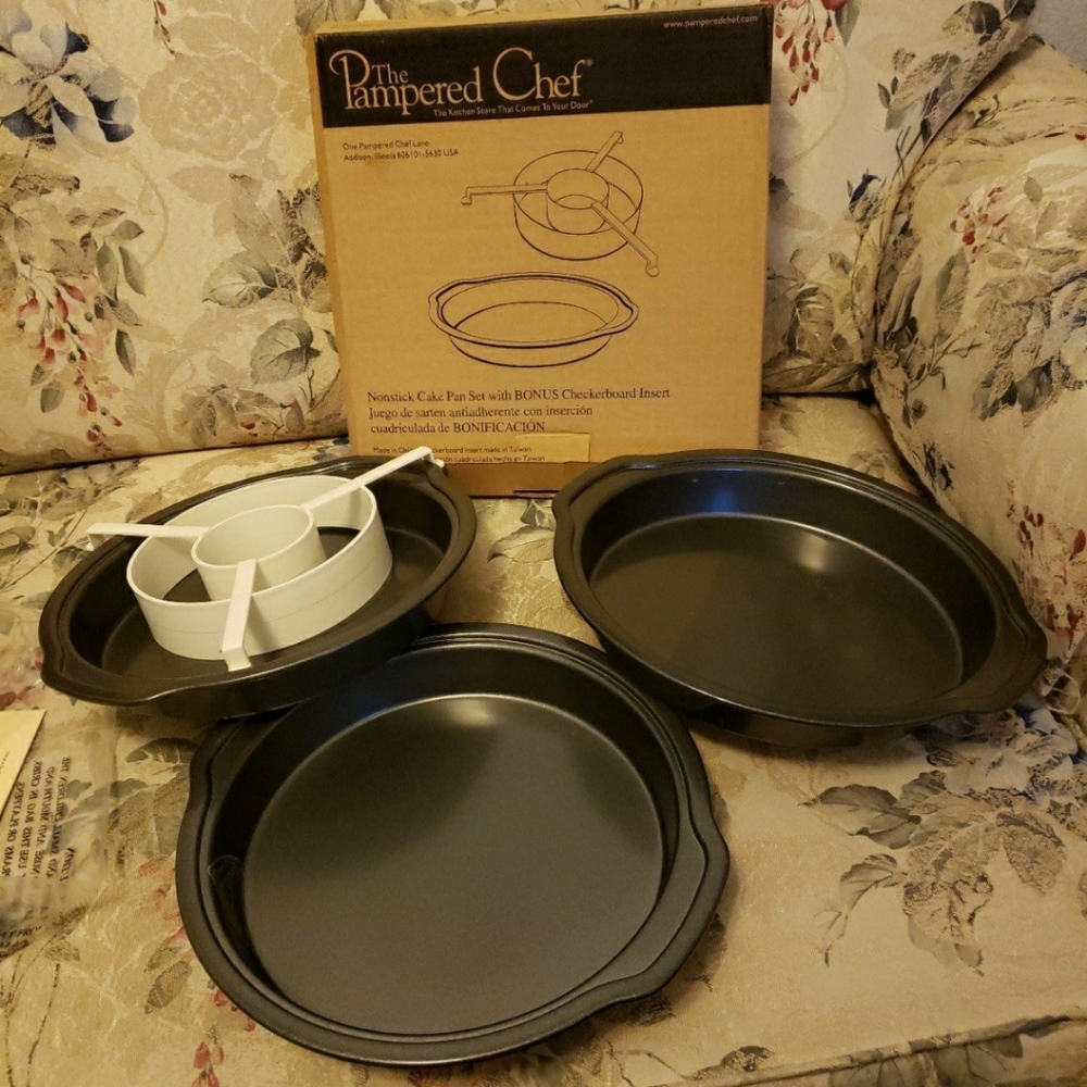 Pampered Chef Cake Pans